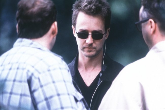 Медвежатник (фильм) - Трейлеры