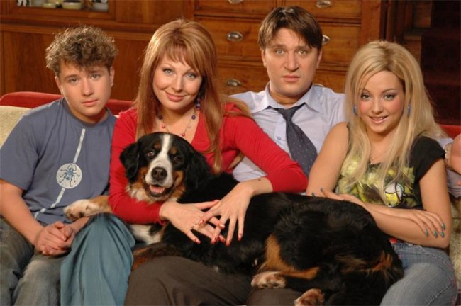 Счастливы вместе (телесериал) - Трейлеры