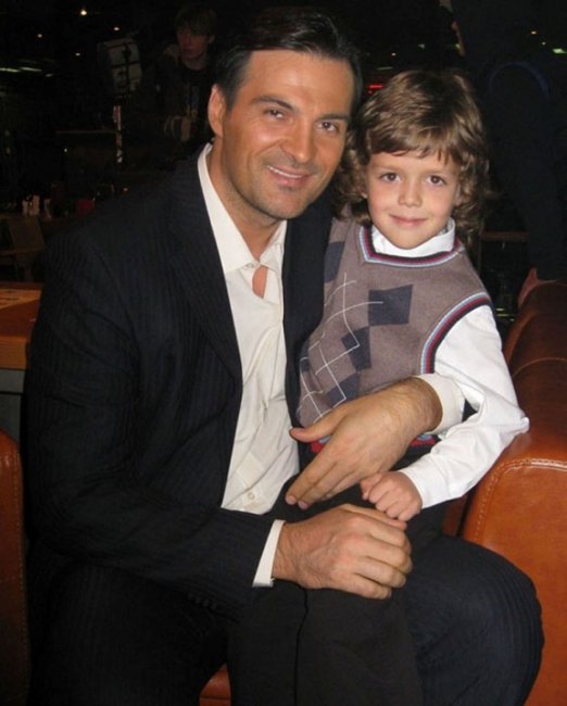 Фильм "Демоны" (2010) - Трейлеры