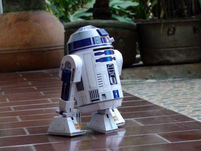 R2-D2, Артудиту или Ардвадидва - Трейлеры