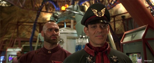 Уличный боец / Street Fighter (1994) - Трейлеры