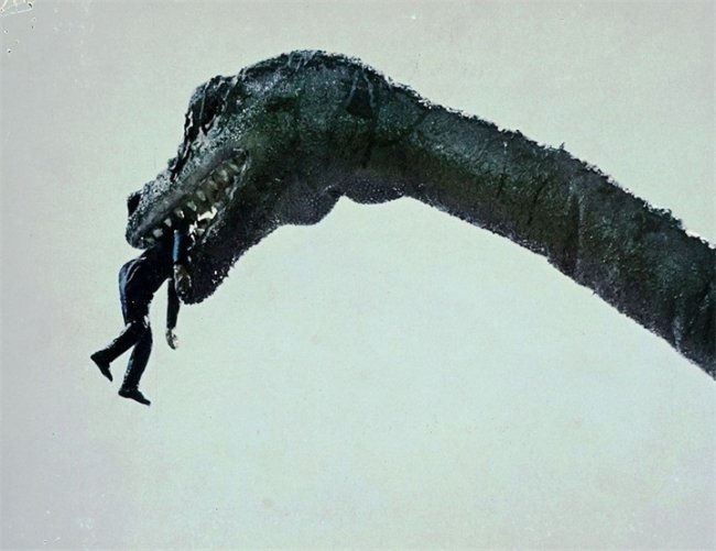 «Легенда о динозавре», фильм, 1977 г. - Трейлеры