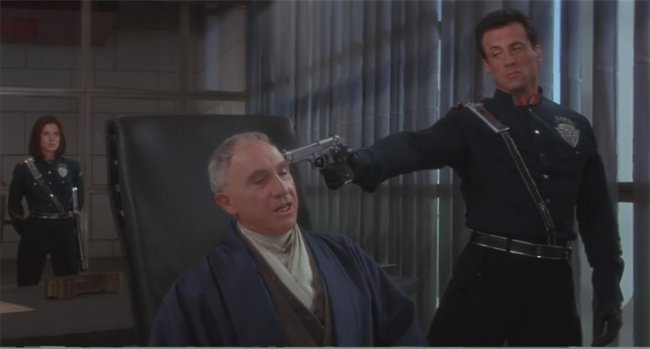 Разрушитель (1993) - Трейлеры