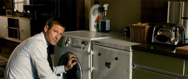 Экспат / The Expatriate (2012) HDRip - Трейлеры