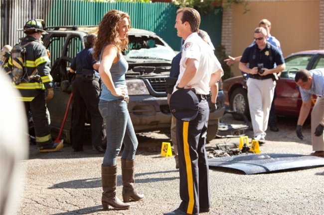 Очень опасная штучка - Трейлеры