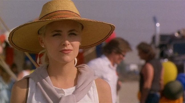 Слияние двух лун - Трейлеры