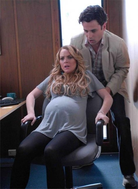 Временно беременна - Трейлеры