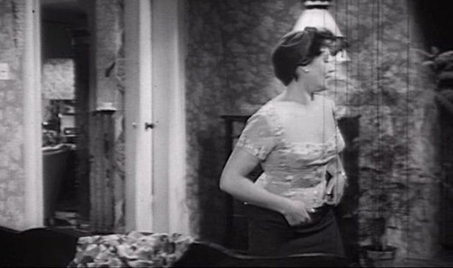 фильм Человек проходит сквозь стену 1959 г. - Трейлеры