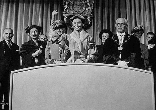 Фильм "Римские каникулы" (1953) - Трейлеры