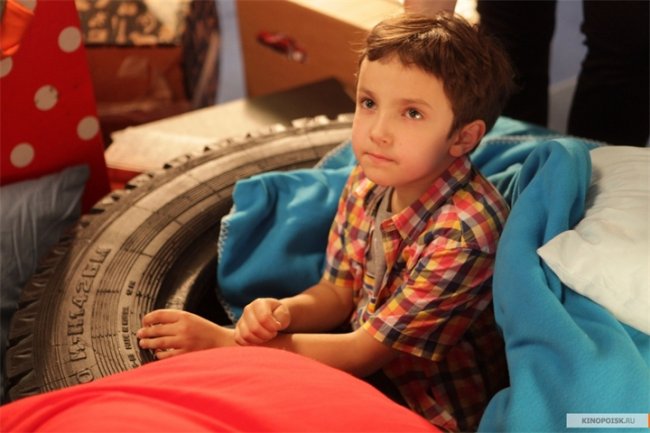 "Тот ещё Карлосон!"-комедия,фэнтези,семейный фильм - Трейлеры