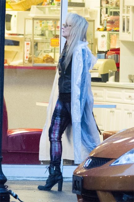 В косухе и с начесом: 65-летняя Мэрил Стрип в образе рокерши - Трейлеры