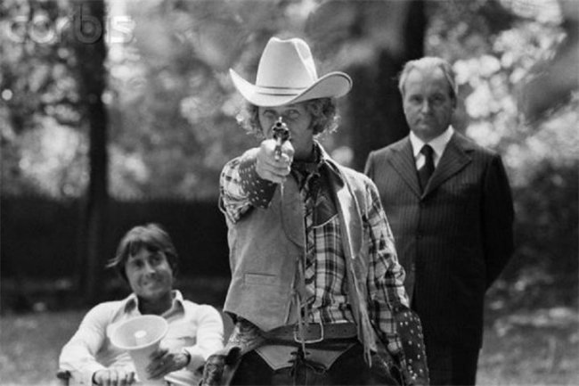 Игрушка (фильм, 1976) - Трейлеры