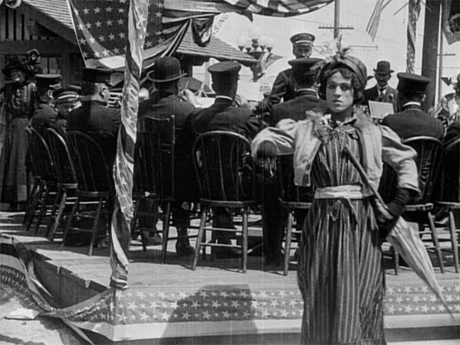 Беспокойный день (1914) - Трейлеры