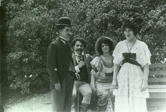 Двадцать минут любви (1914) - Трейлеры