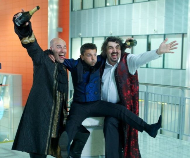 Быстрее, чем кролики. - Трейлеры