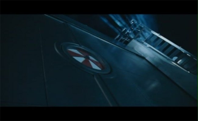 Фильм "Обитель зла 2: Апокалипсис" - Трейлеры