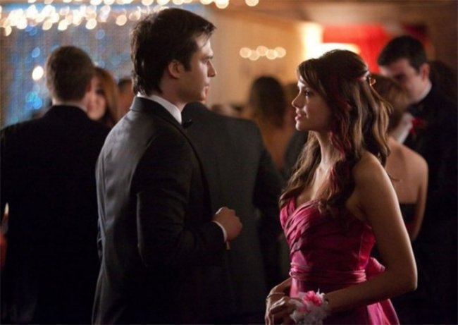 Эксклюзивные фотографии со съёмок сериала "Дневники вампира" - Трейлеры