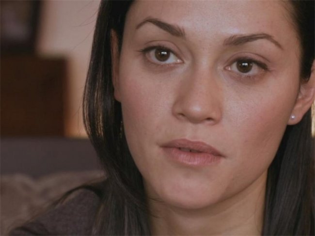 Одержимая (фильм, 2012) - Трейлеры