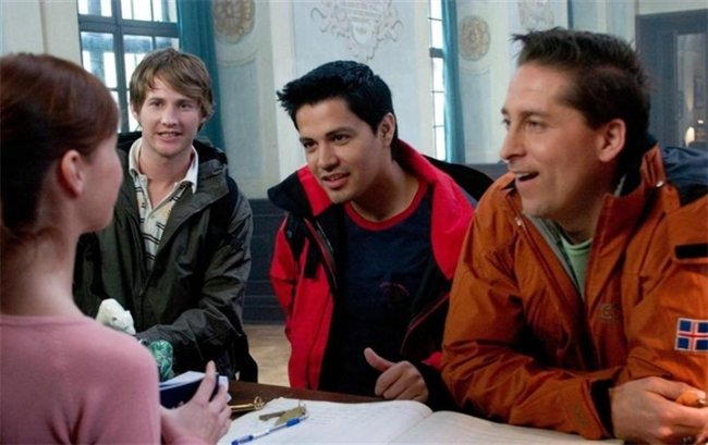 Фильм Элая Рот "Хостел" - Трейлеры