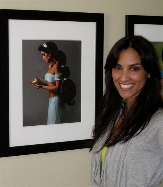 Как выглядят модные героини классических диснеевских мультиков в живую?! - Трейлеры