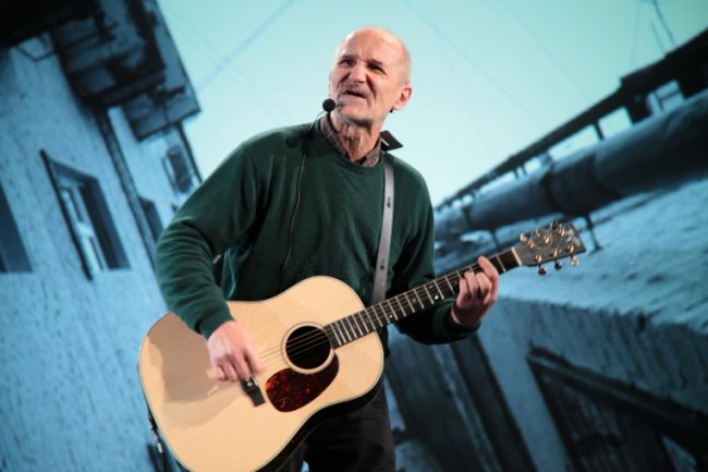 Петр Мамонов - Биографии