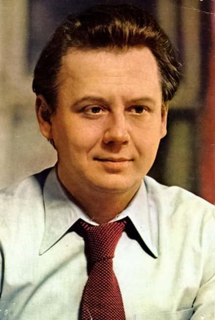 Олег Табаков - Биографии