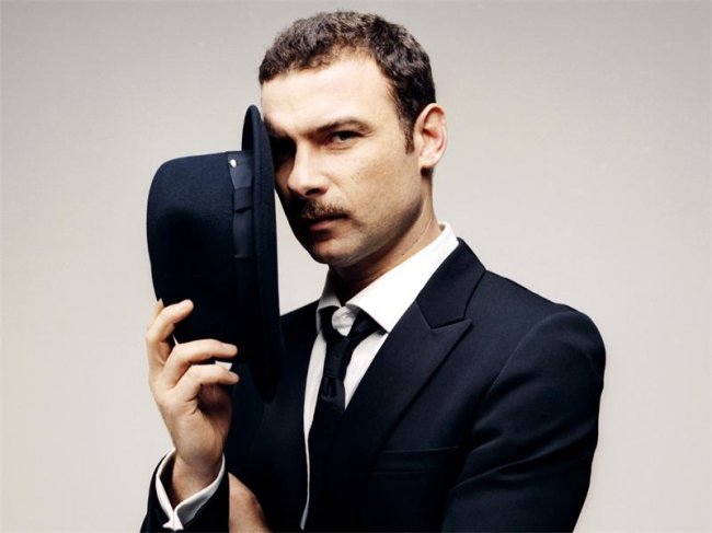 Лив Шрайбер - Биографии