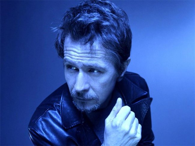 Гари Олдман - Биографии