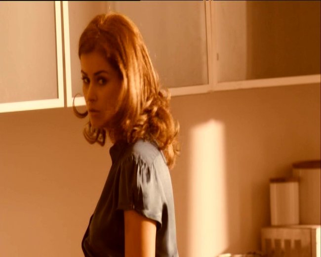 Рожденный побеждать / Отчаянный мститель (Born to Raise Hell) - Трейлеры