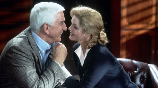 "Голый пистолет" ("The Naked Gun") — комедия 1988 года. - Трейлеры