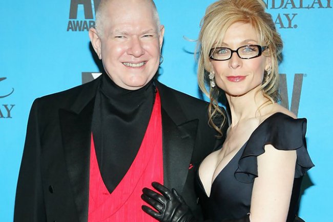 Нина Хартли - Биография