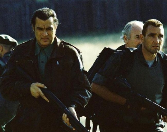 "Предельная глубина" / "Submerged" (2005) - Трейлеры