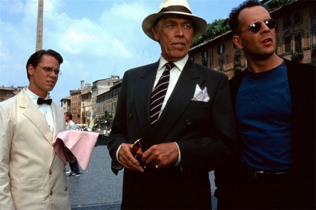 «Гудзонский ястреб» (Hudson Hawk) — американская кинокомедия. - Трейлеры