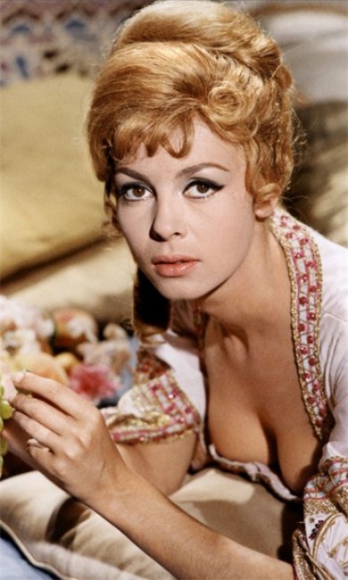 "Анжелика и султан" - художественный фильм - Трейлеры