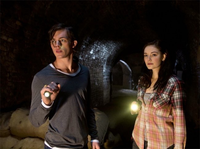 Таймлесс. Рубиновая книга - Трейлеры