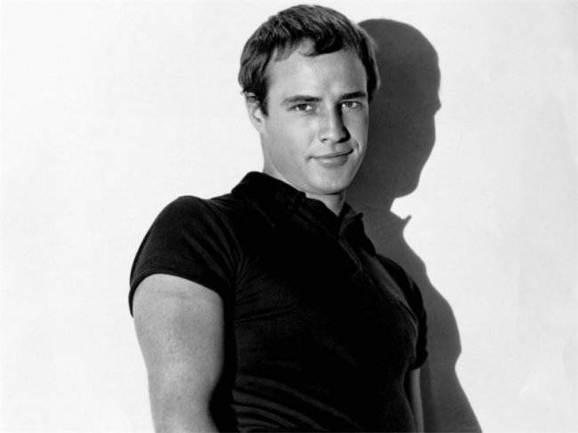 Марлон Брандо - Биографии