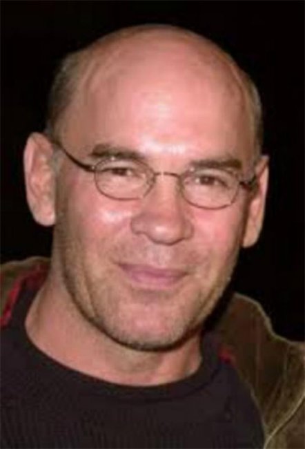 Митч Пилледжи - Биографии