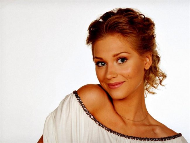 Асмус Кристина - Биографии