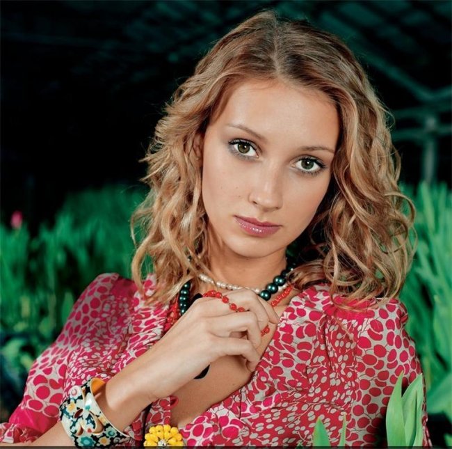 Актриса Анастасия Цветаева - Биографии