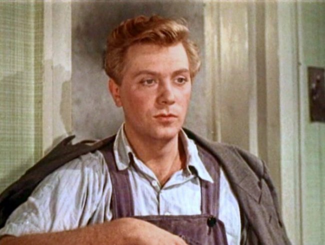 Актер Анатолий Кузнецов - Биографии