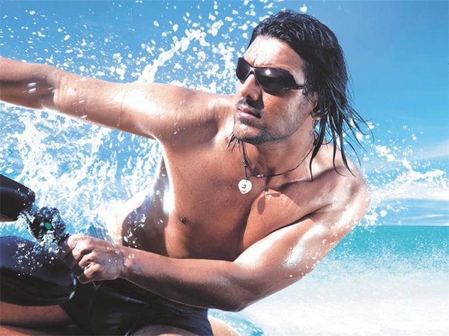 Джон Абрахам - Биографии