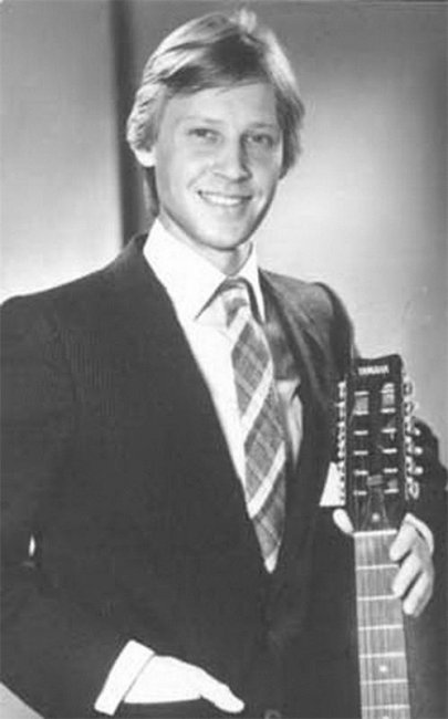 Артист Дмитрий Харатьян - Биографии