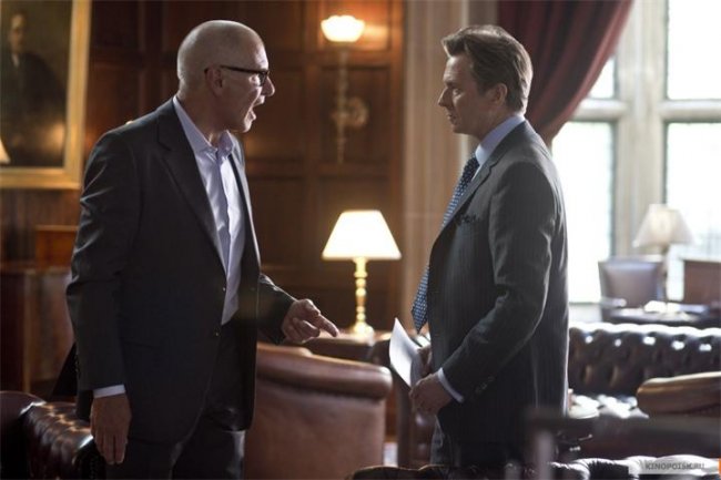 Паранойя (2013) - Трейлеры