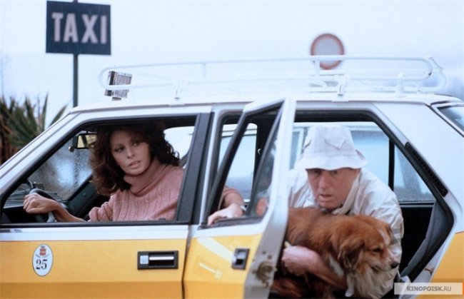 Аврора (Qualcosa di biondo) (1984) - Трейлеры