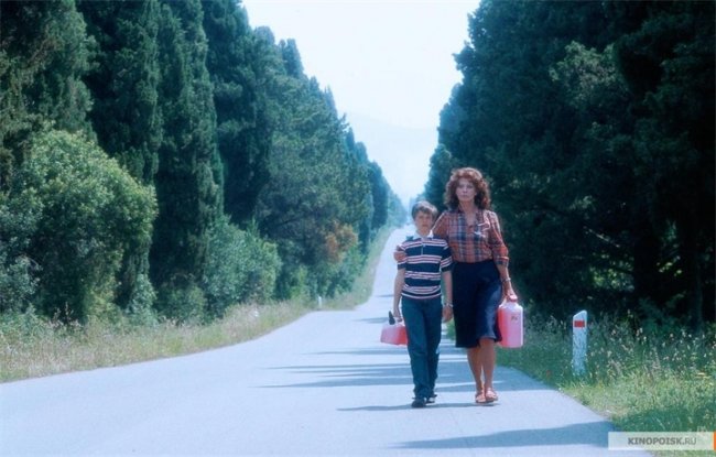 Аврора (Qualcosa di biondo) (1984) - Трейлеры