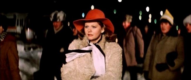 Самая обаятельная и привлекательная - Трейлеры