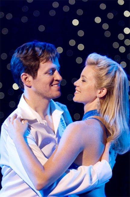 Любовь и танцы (2009) - Трейлеры