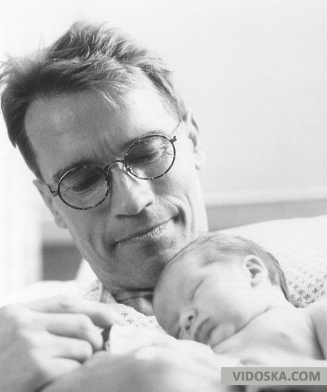 Фильм Джуниор - Трейлеры