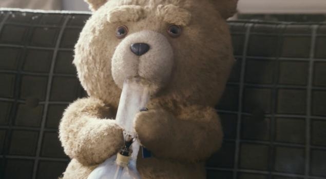 Третий лишний (фильм, 2012) - Трейлеры