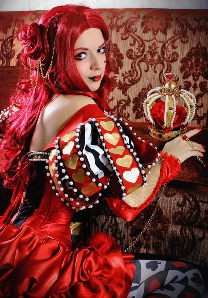 Червонная Королева «Алиса в Стране чудес» - Трейлеры